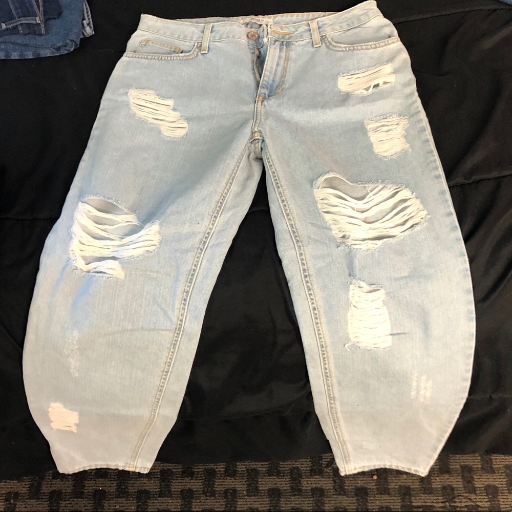 Forever 21 ripped jeans